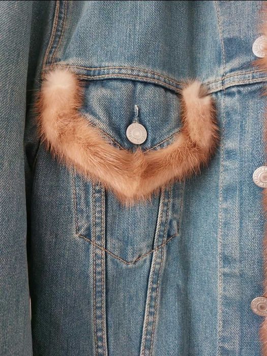 Geacă Levis  cu blana naturala