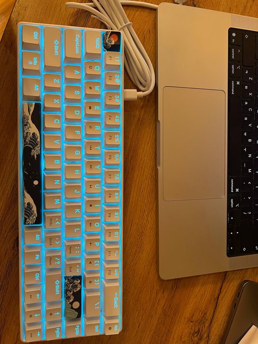 HXSJ V800 mexanik o'yin klaviaturasi | RGB | Yangidek holatda