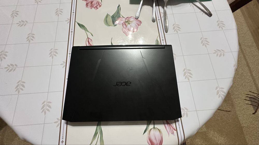 Acer Nitro 5 144hz Intel core i 5