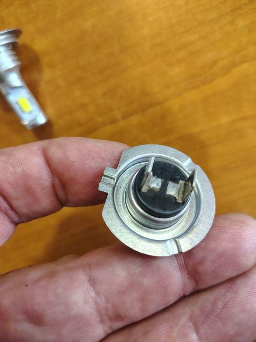 Bec halogen cu led H 7