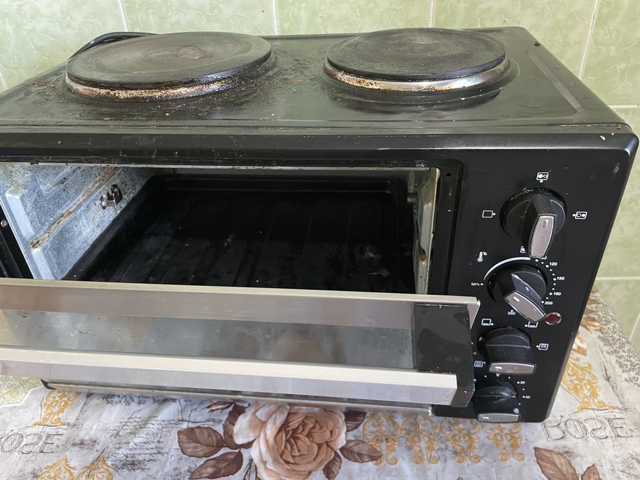 Электрапечь черный б/у