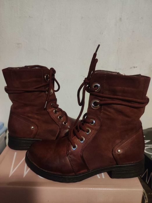 Дамски кожени боти