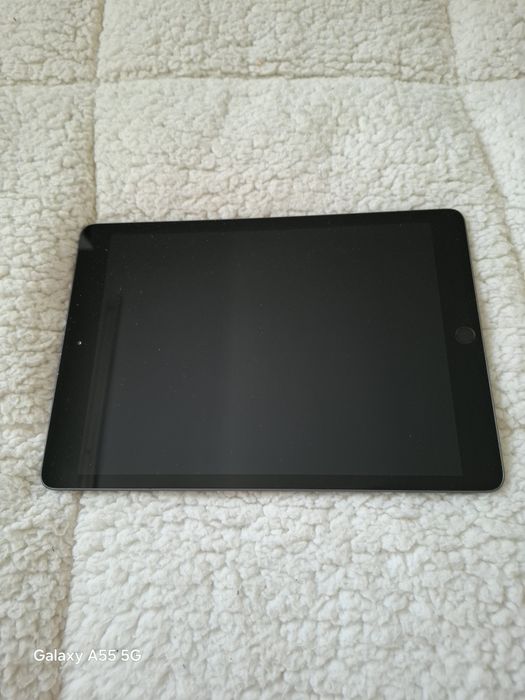 iPad 7 (Generația 7) – 32GB Wi-Fi – Ca Nou / Resetat