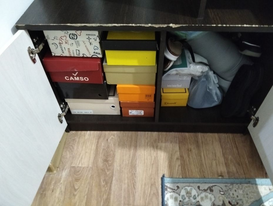 Продам шкаф для прихожей