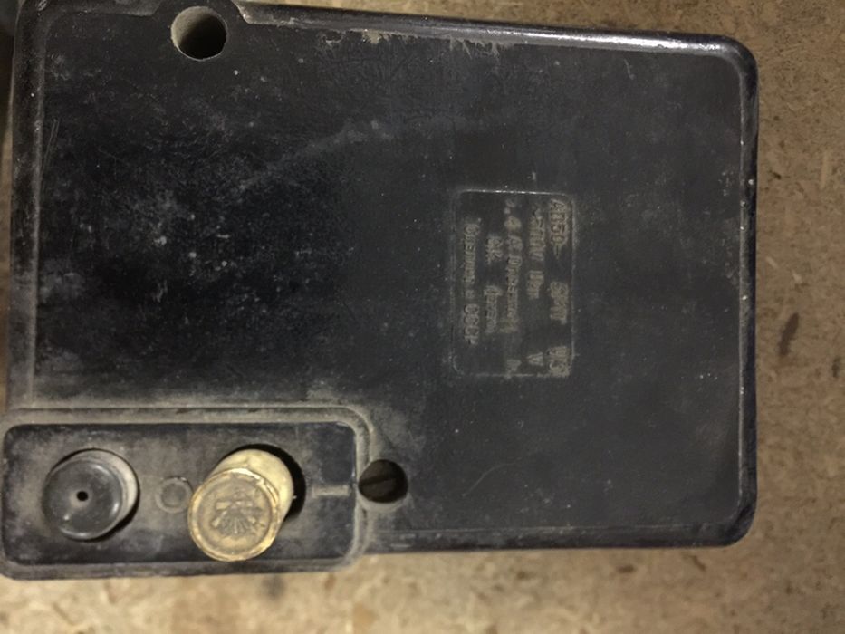 Счётчики, пускатели, автоматы,трансформаторы.