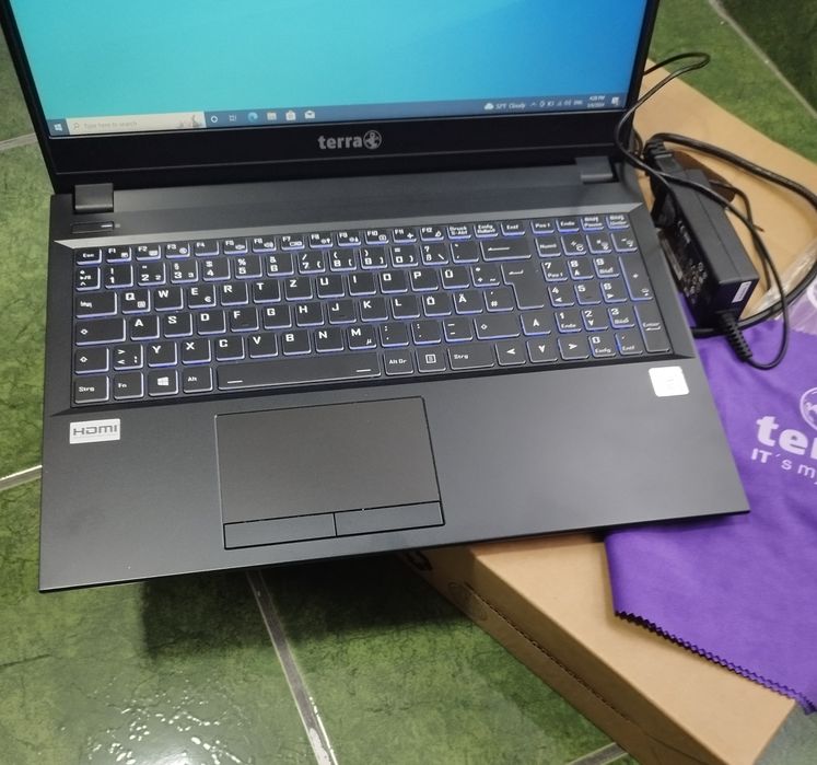 Laptop I5 , Core i5-10210U