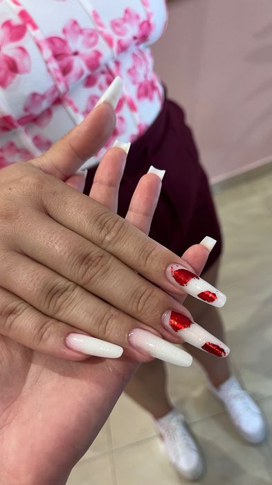 Manichiura Alba Iulia