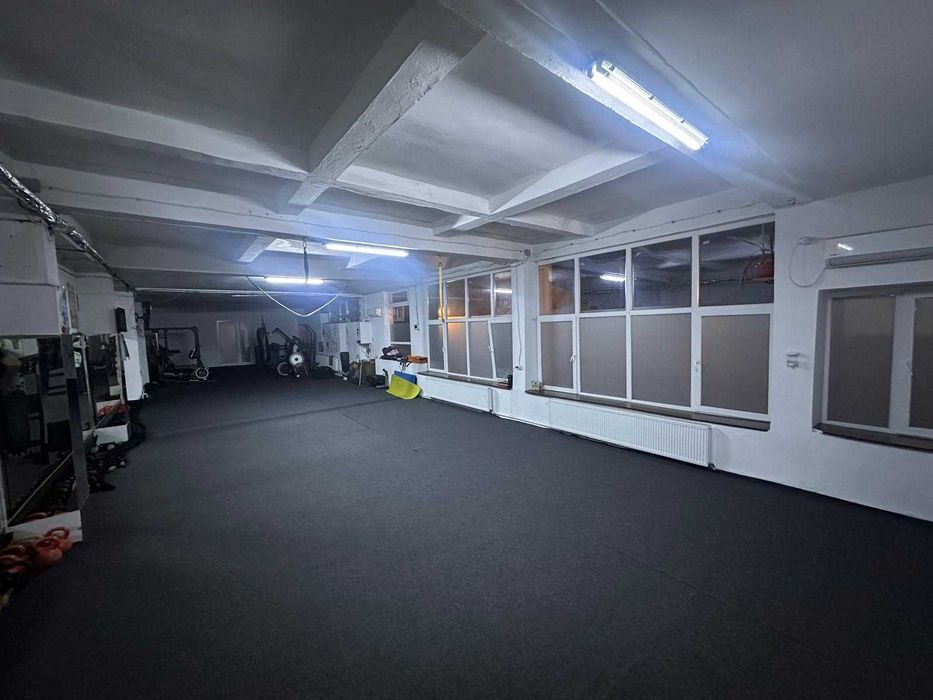 Spatiu comercial central