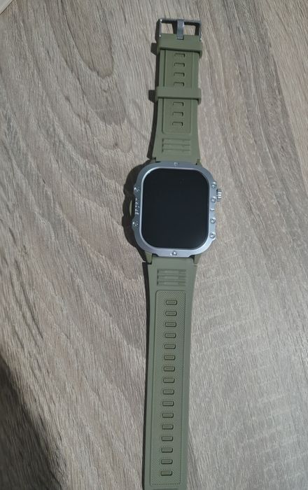 Ceasuri noi smartwatch