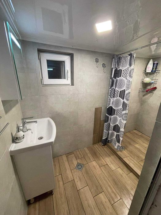 Лепене на плочки / ВиК / къртене / ремонт на баня