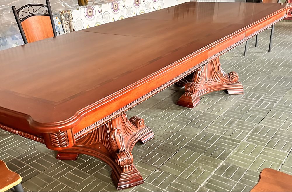 Стол кухонный