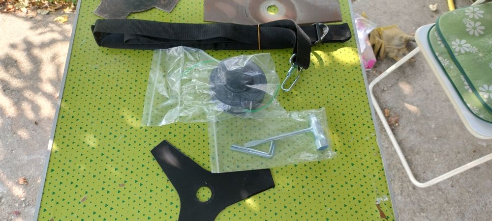 Accesorii motocoasă noi și puțin folosite