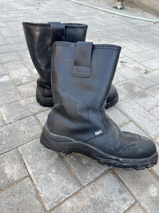 Продам сапоги черные dapro