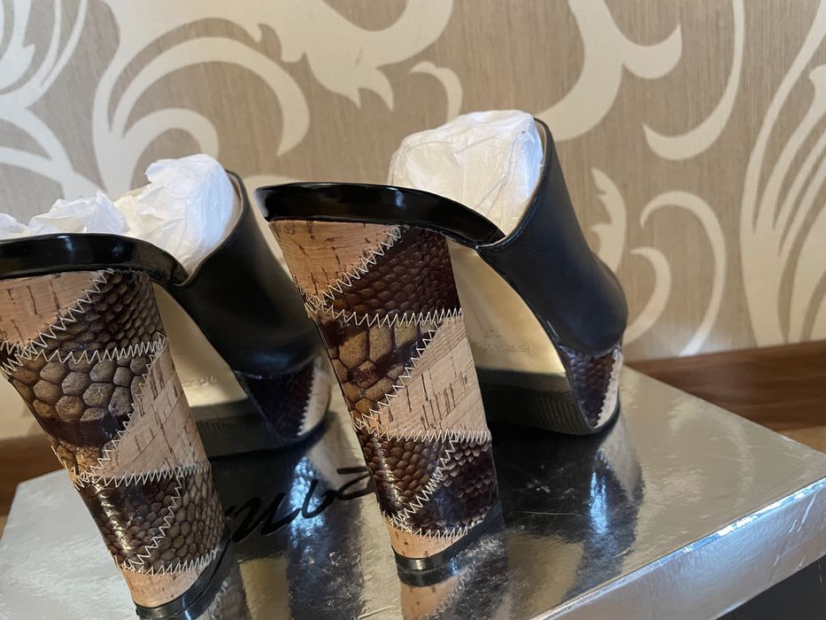 Продам женские босаножки!