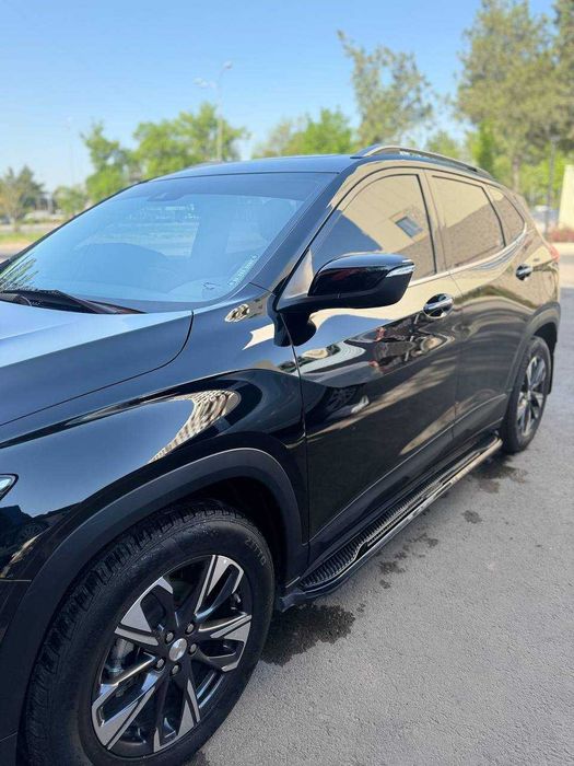 Продаётся тракер-2