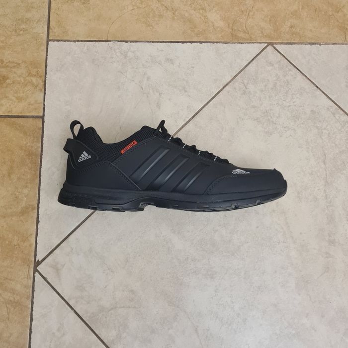 Адидас daroga,новые