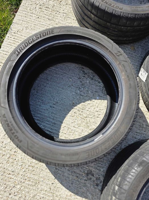 Гуми Bridgestone 255/40/r19 летни
