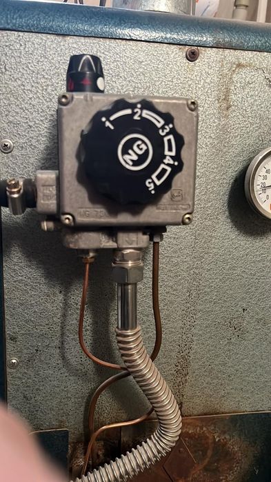 Продам газовый печь