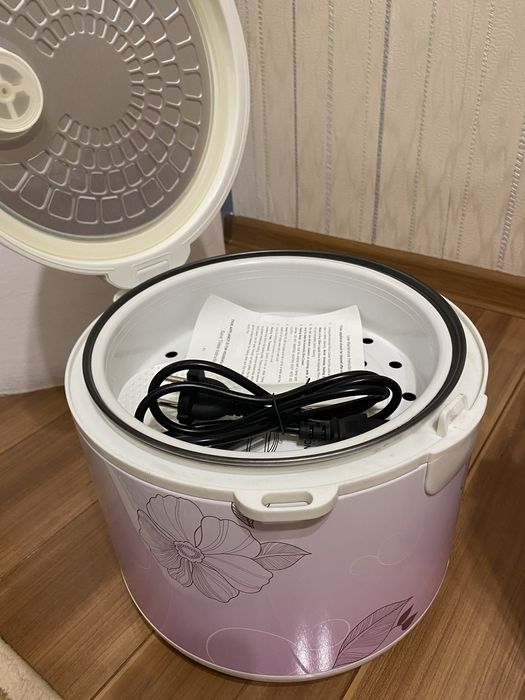 Мультиварка новая