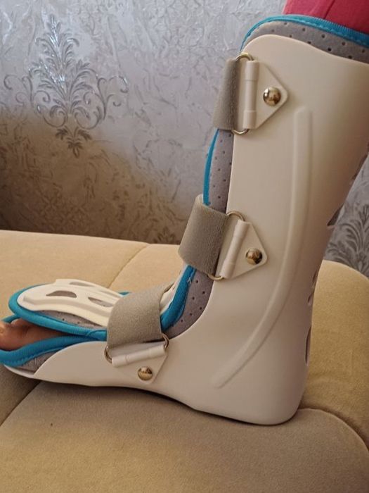 Ортез на голеностоп жесткий