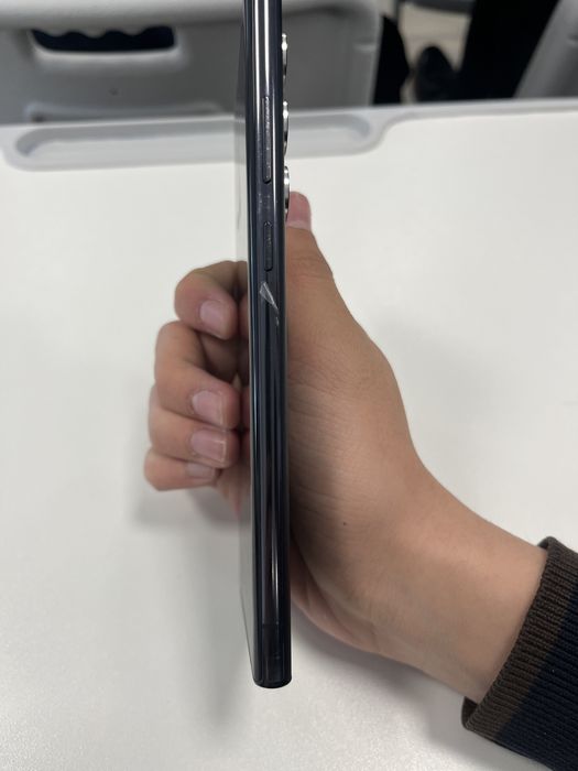 Продам S22 ultra