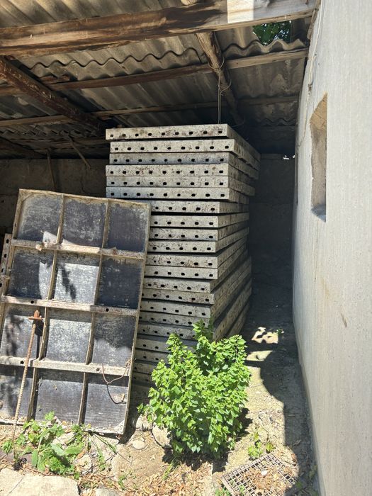 Апалубка, и емкость 2 куба вместимость