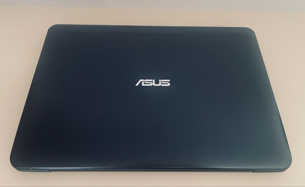Ноутбук ASUS X555LAB
