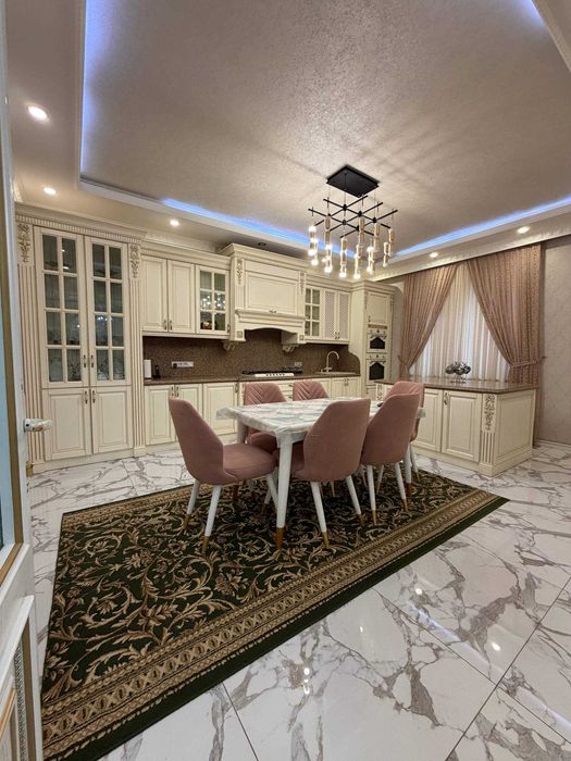 Продаётся Габус 5х ком Садик Азимова