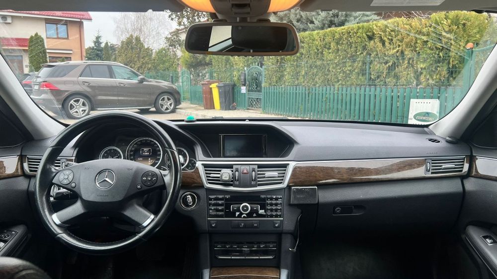 Mercedes-Benz E-class W212