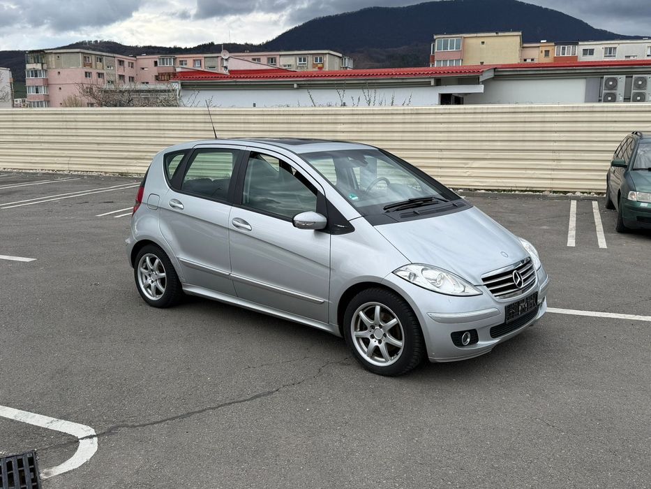 Mercedes A Klasse/benzina/navi/pano/full/AVANTGARDE