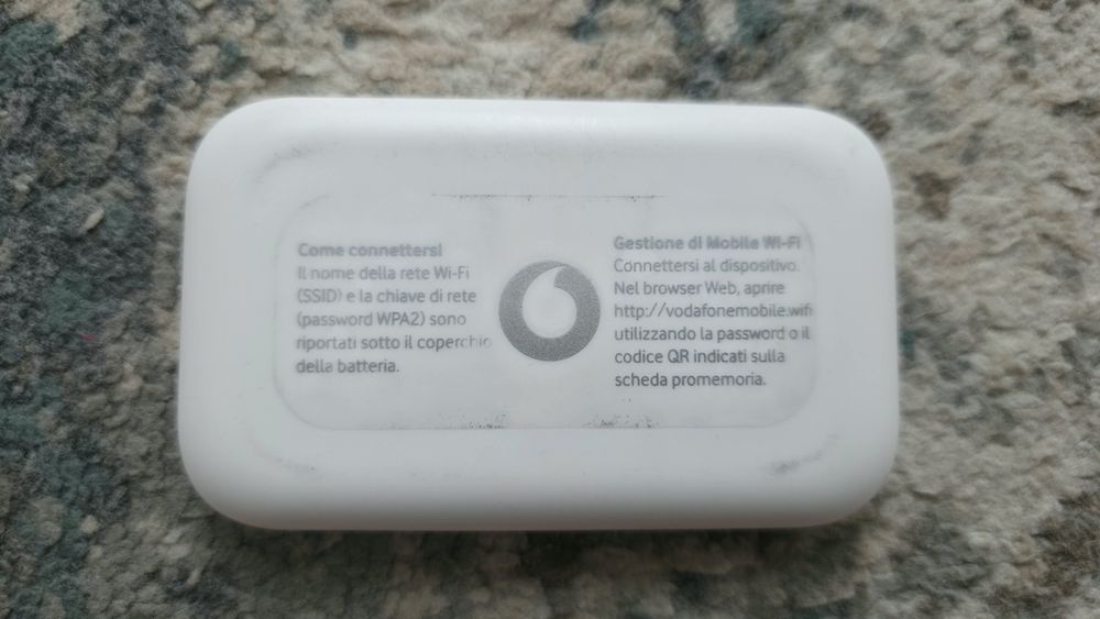 Vând router portabil Vodafone R218h