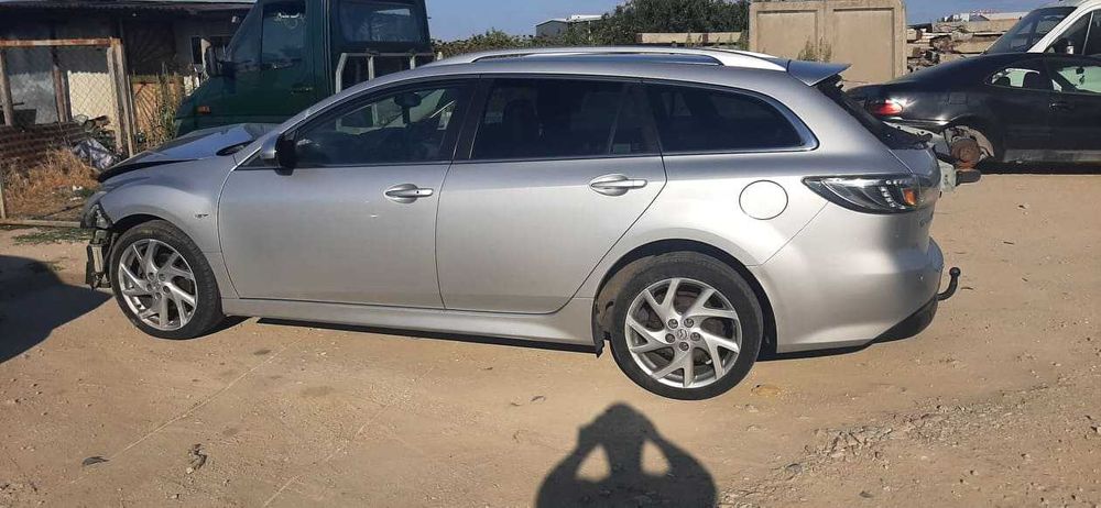 На части . Mazda 6 2200 MZR