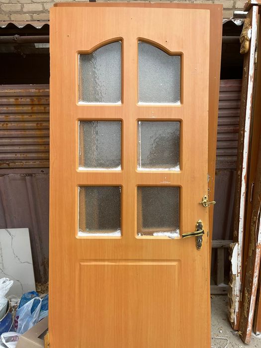 Продам межкомнатные двери