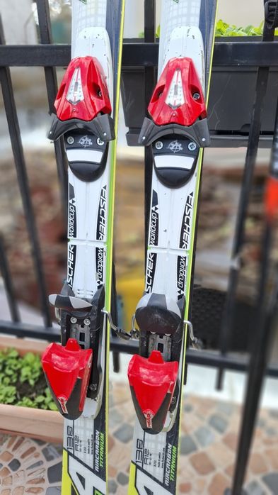 Set Complet Schi Junior Race: Fischer RC4 Worldcup GS (138 cm) + Bețe