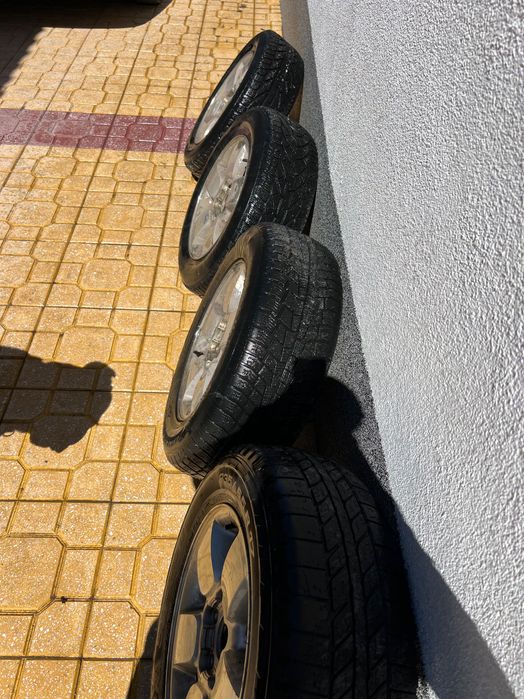 Джанти с гуми за джип Гранд Чероки