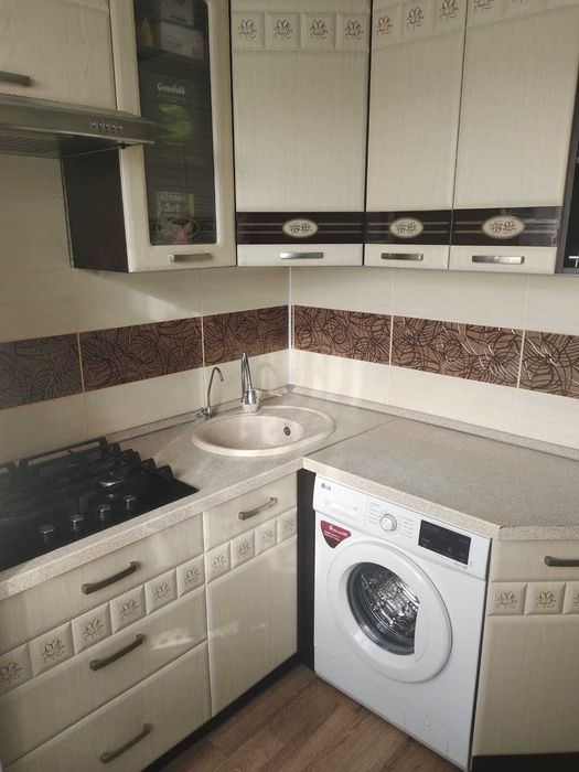 продам 3ком квартиру центр