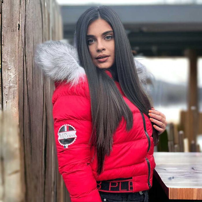 Дамско зимно яке с естествен косъм