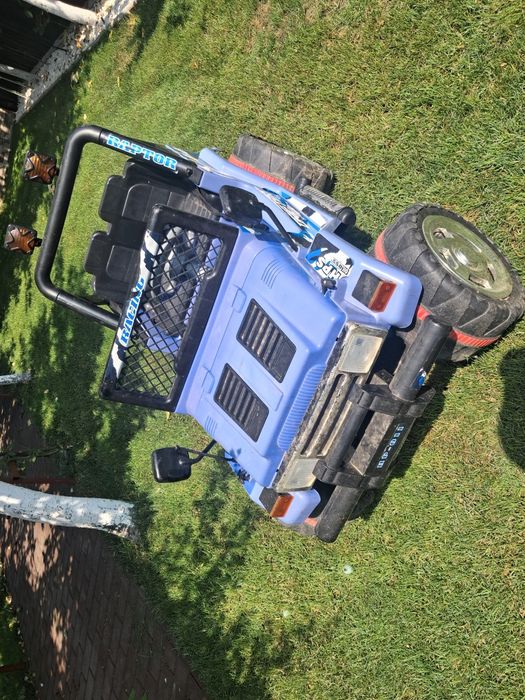 Jeep cu pedale si telecomanda pentru copii