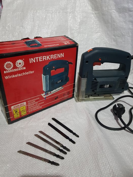 Fierăstrău  pendular marca INTERKRENN, model KSW-55, putere 850 W