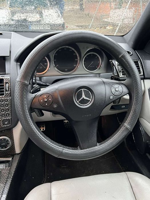 Mercedes w204  2009