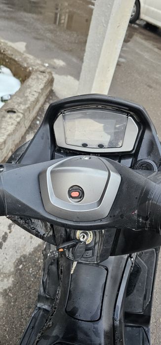 Skuter sotiladi  xolati yurishlari zor