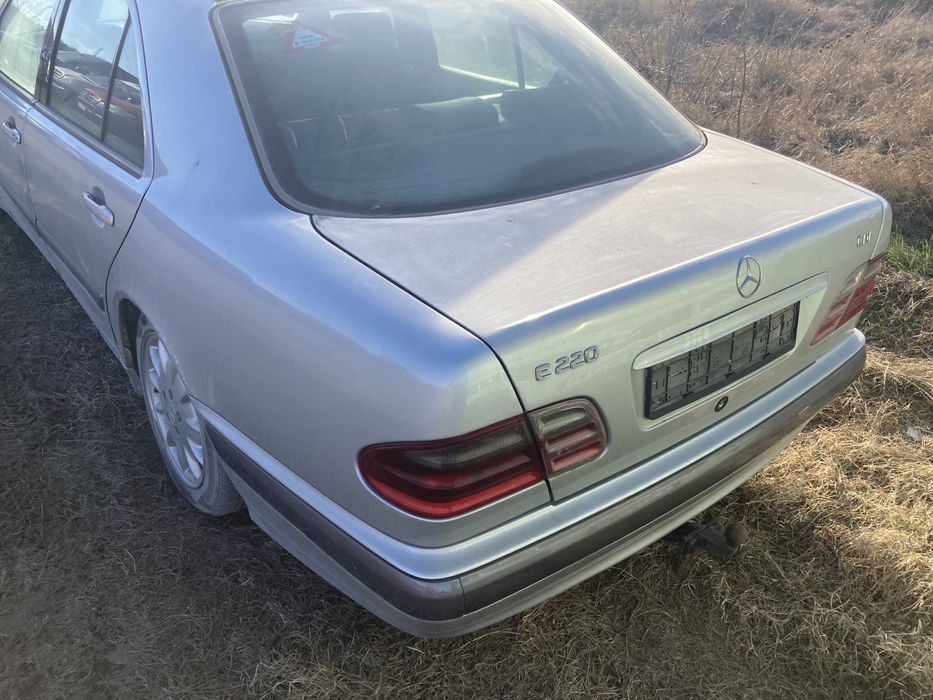 Мерцедес w210 на части