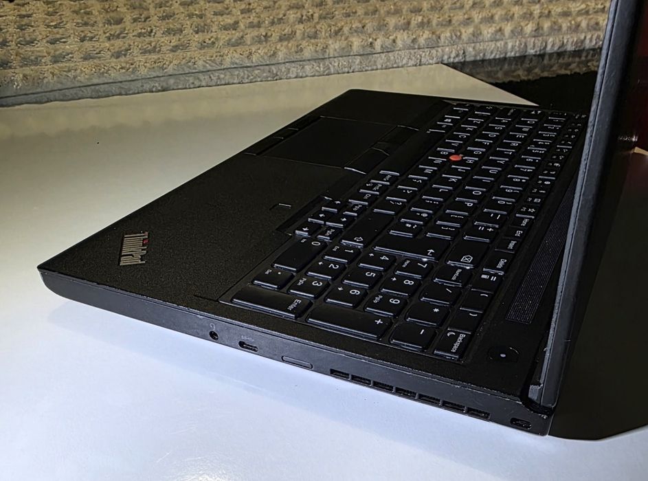 Lenovo ThinkPad P53, i7-9850H, 16gb DDR4, 256gb ssd, Nvidia Quadro T2000 4gb