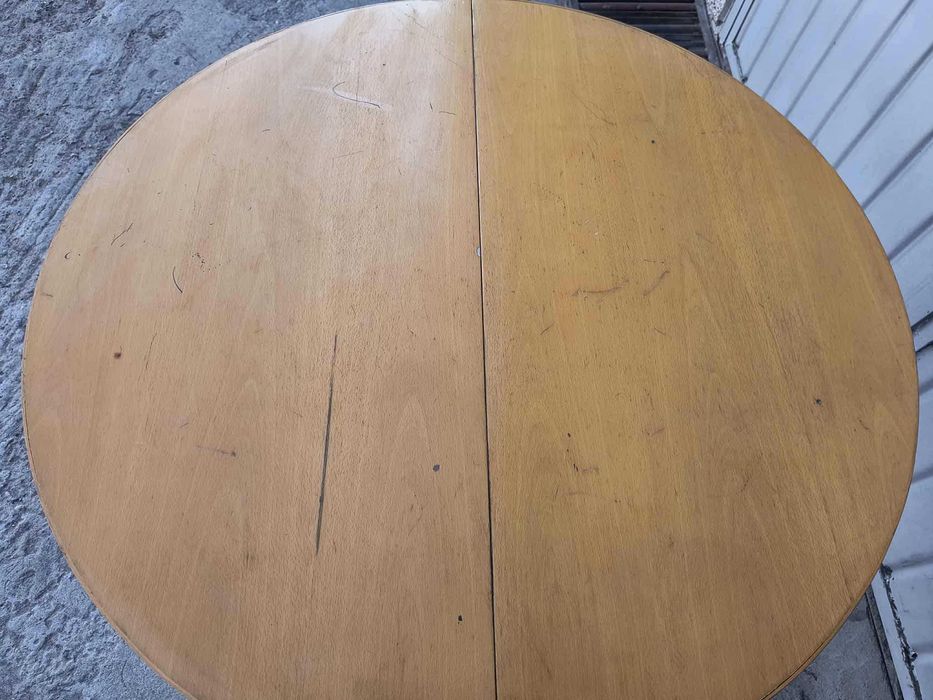 Кухненска маса разтегателна с диаметър 101 см. – масив