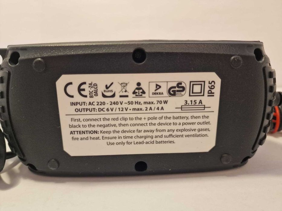 Incarcator automat baterii MNC 6V 12V 2A 4A