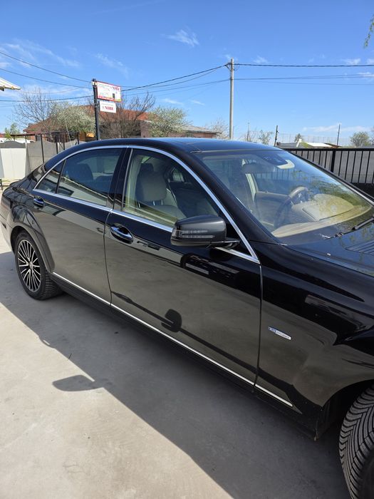 Mercedes S Class  4 matic