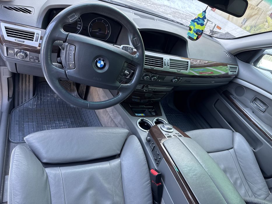 Bmw seria 7 stare excelenta. Nu se accepta schimburi.