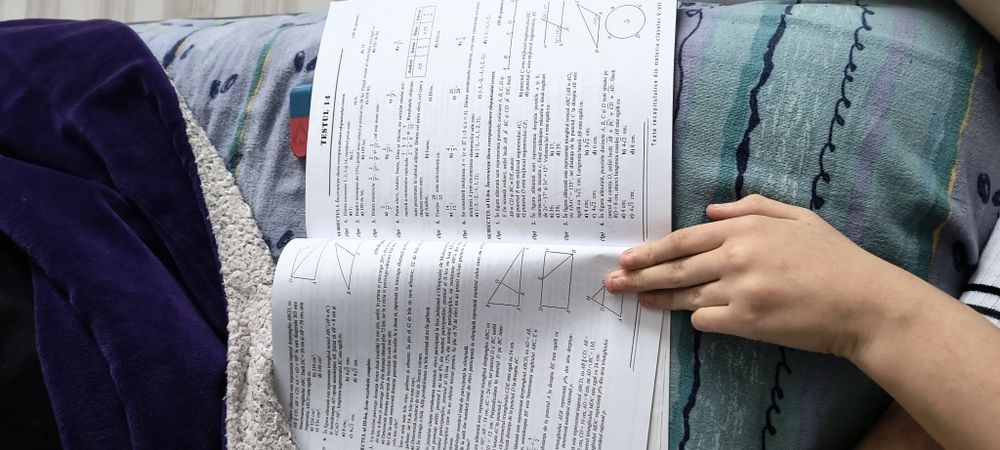 Caiet matematica, 40 teste, clasa 8