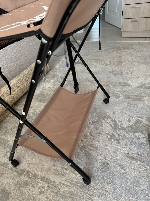 Пеленальный столик