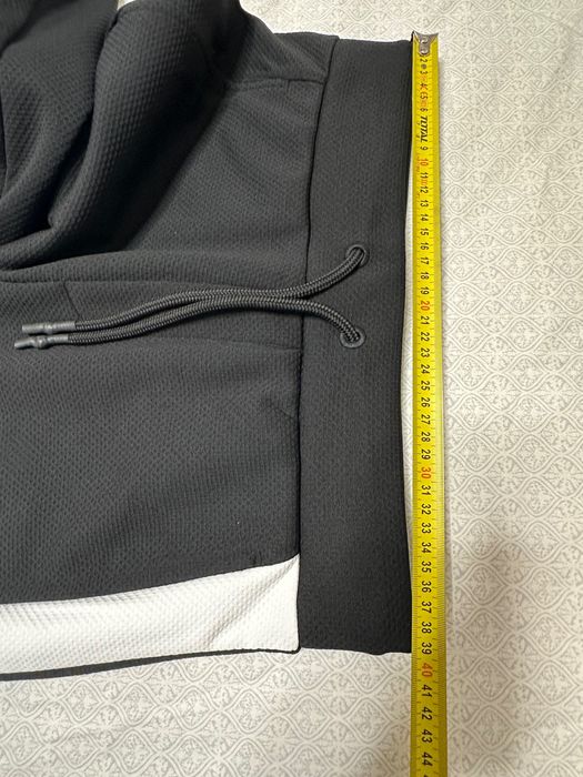 Boss анцуг комплект черен с бяло